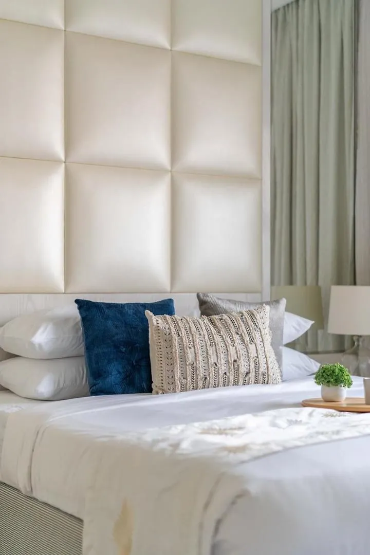 Guestready - Peaceful Skyline At Signature Tower Dubai 0*,